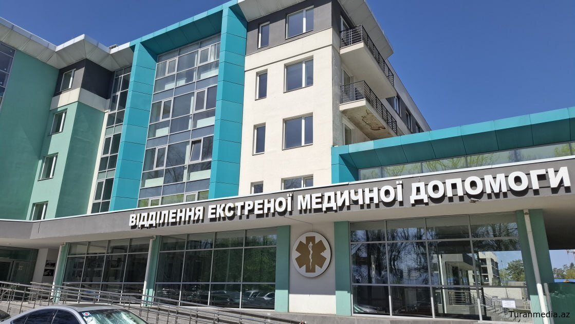 Азербайджан отстроил в Украине разрушенную Россией поликлинику