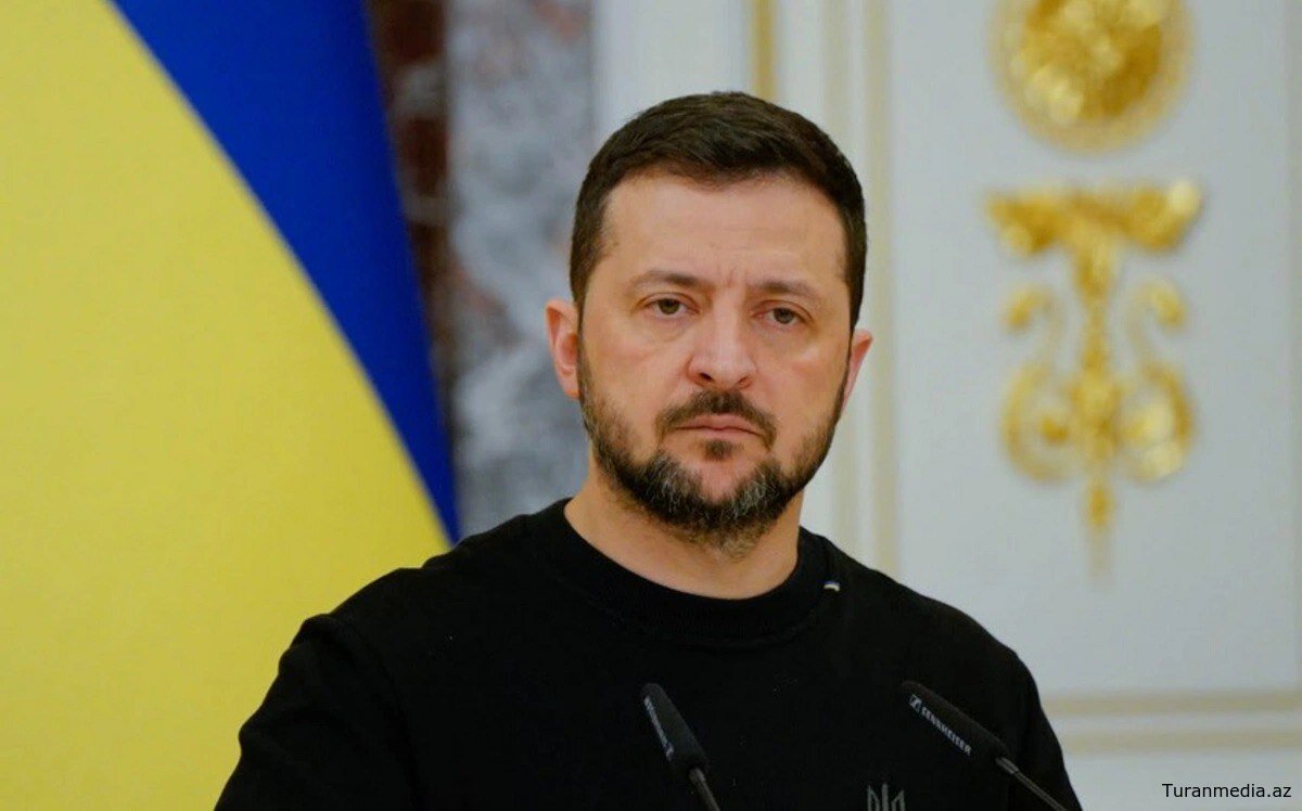Зеленский заявил, что нет смысла в его участии в переговорах в Стамбуле без Путина