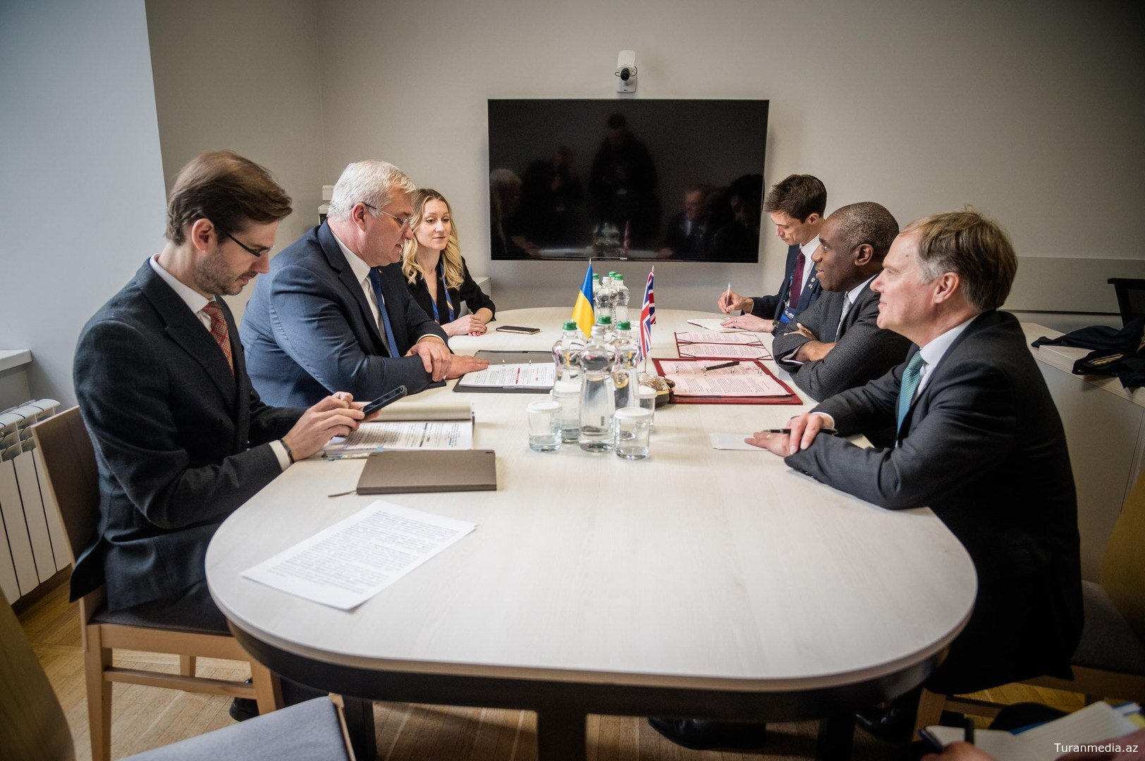 Во Львове прошли переговоры глав МИД Украины и Британии
