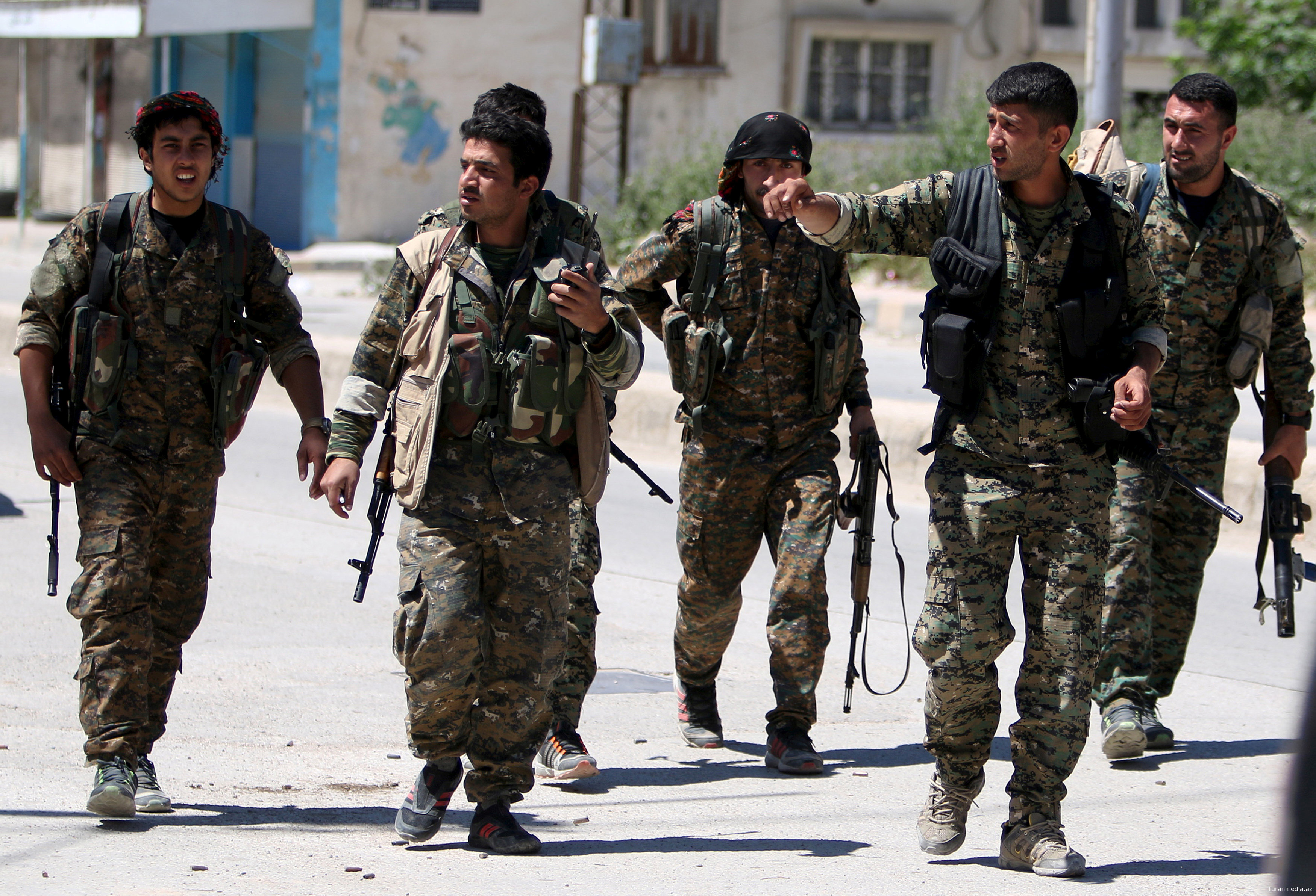 Türkiye Gazetesi: YPG готовится к крупному конфликту в Сирии за счет поддержки Ирана
