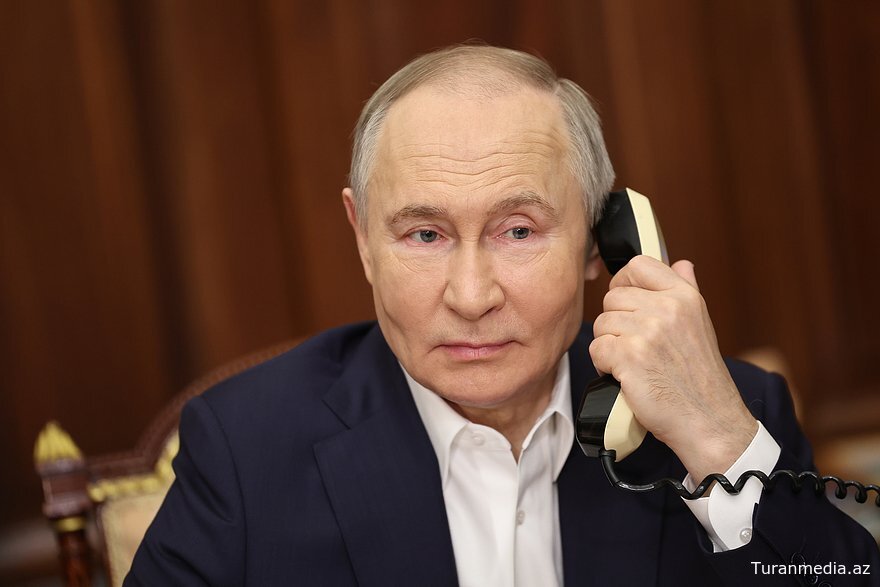 Президент РФ Путин и премьер Индии Моди провели телефонный разговор