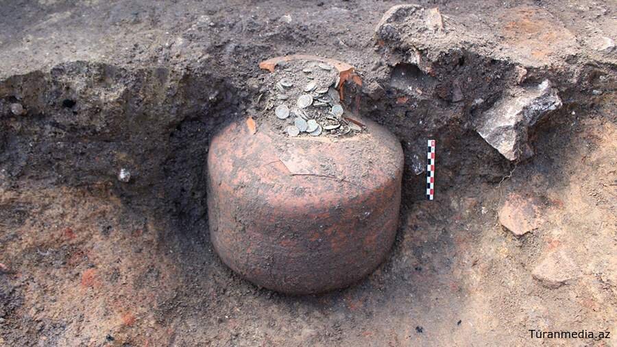 Археологи обнаружили 40 тыс. монет римской эпохи во Франции